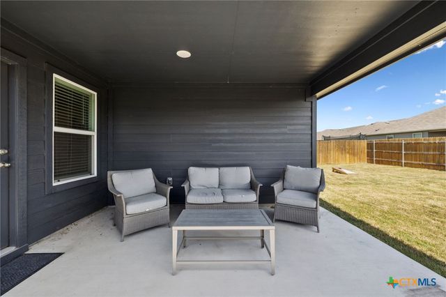 1004 Norway, Seguin, TX 78155