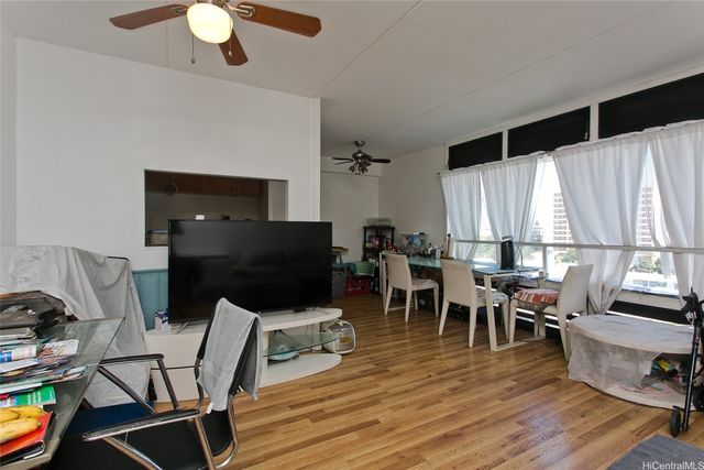 910 Ahana Street 1008, Honolulu, HI 96814