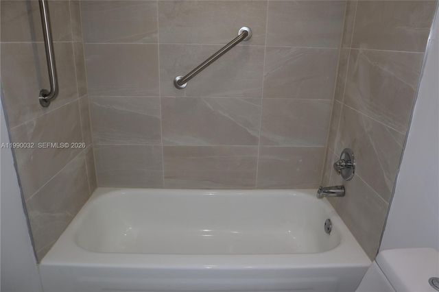 8500 Sunrise Lakes Blvd 111, Sunrise, FL 33322