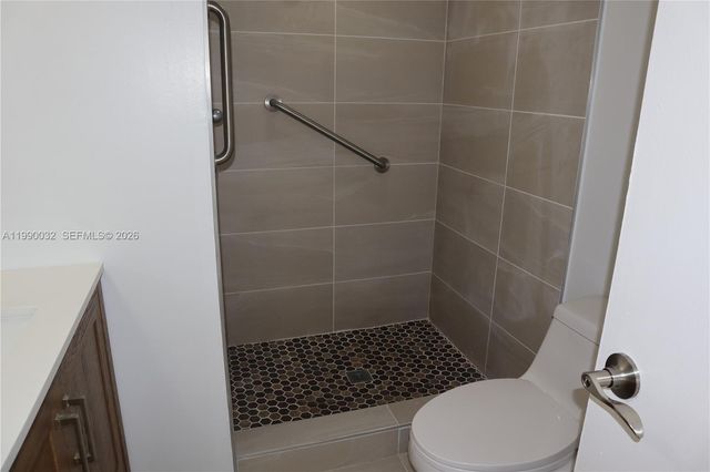 8500 Sunrise Lakes Blvd 111, Sunrise, FL 33322