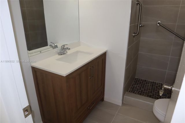 8500 Sunrise Lakes Blvd 111, Sunrise, FL 33322