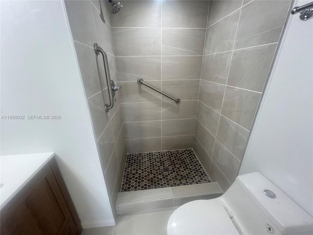 8500 Sunrise Lakes Blvd 111, Sunrise, FL 33322