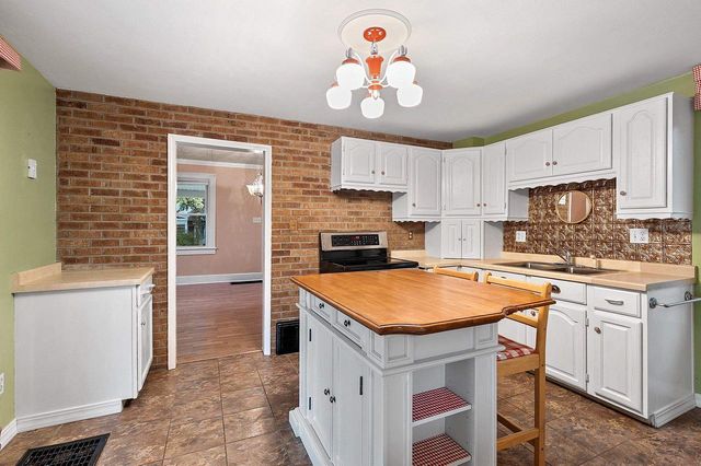 903 CHICAGO STREET, De Pere, WI 54115