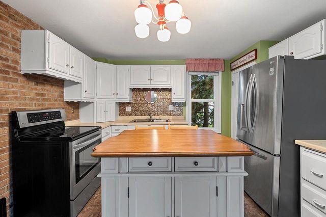 903 CHICAGO STREET, De Pere, WI 54115