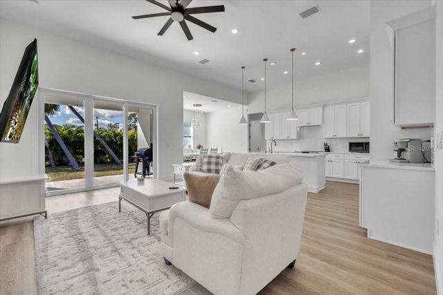 3083 JEANNIN DRIVE, North Port, FL 34288