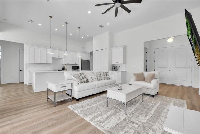 3083 JEANNIN DRIVE, North Port, FL 34288