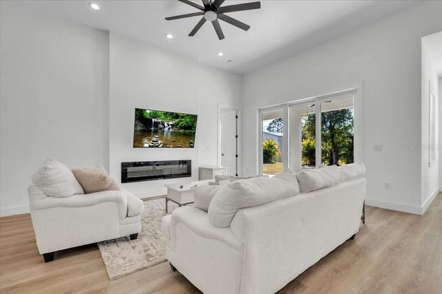 3083 JEANNIN DRIVE, North Port, FL 34288