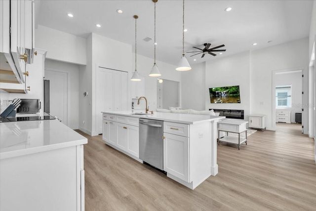 3083 JEANNIN DRIVE, North Port, FL 34288