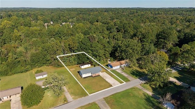 2985 Valley View Drive, Powder Springs, GA 30127