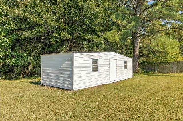 2985 Valley View Drive, Powder Springs, GA 30127
