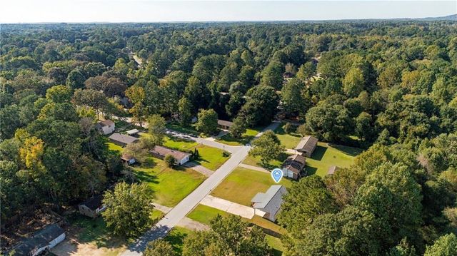 2985 Valley View Drive, Powder Springs, GA 30127