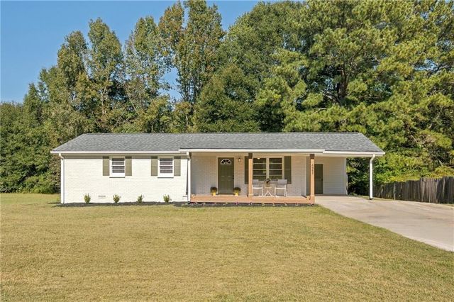 2985 Valley View Drive, Powder Springs, GA 30127