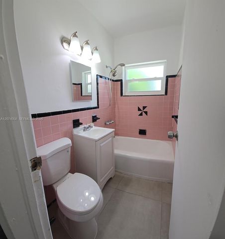 669 NW 28th Street 5, Miami, FL 33127