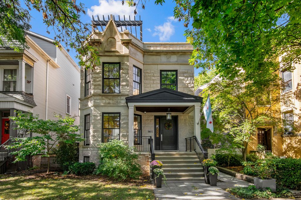 3822 N Hoyne Avenue, Chicago, IL 60618 — exterior
