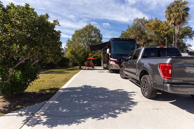 3054 NE 101ST TERRACE 127, Silver Springs, FL 34488