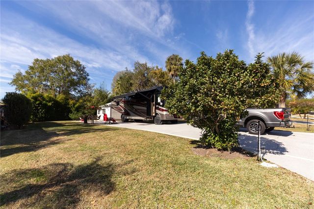 3054 NE 101ST TERRACE 127, Silver Springs, FL 34488