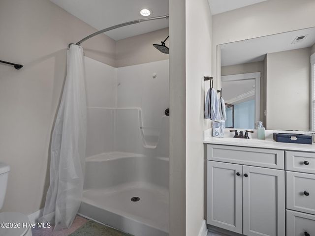 312 Holbrook Lane, Hubert, NC 28539