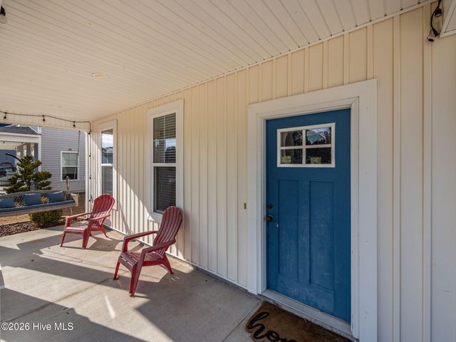 312 Holbrook Lane, Hubert, NC 28539