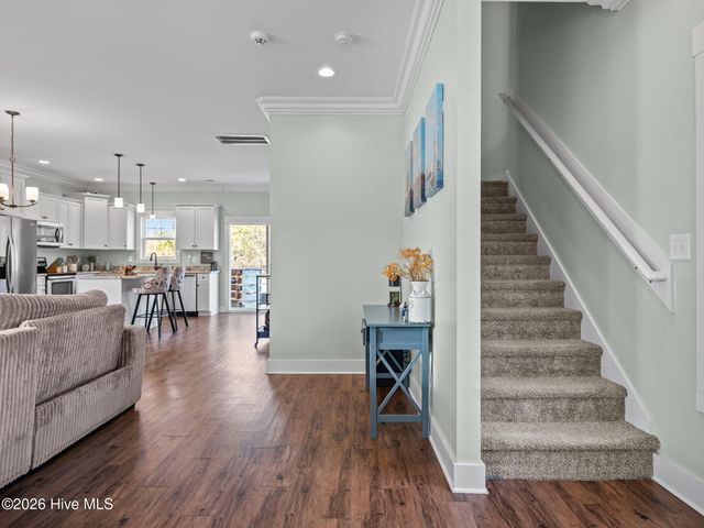 312 Holbrook Lane, Hubert, NC 28539