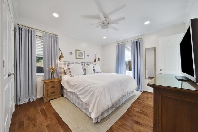 1106 Chamboard Lane, Houston, TX 77018