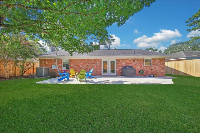 1106 Chamboard Lane, Houston, TX 77018