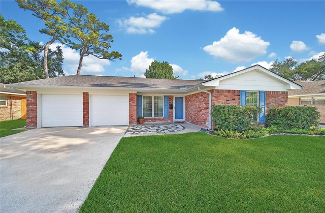 1106 Chamboard Lane, Houston, TX 77018