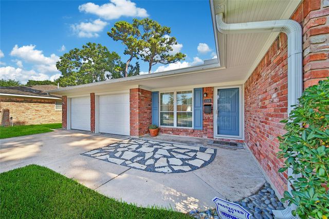 1106 Chamboard Lane, Houston, TX 77018