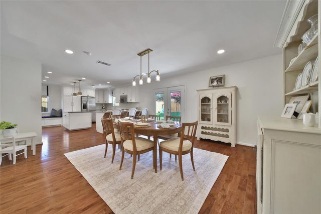 1106 Chamboard Lane, Houston, TX 77018