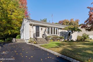 7 Rosewood Terrace, Middletown, NJ 07748