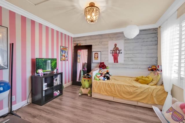 8359 Clover Creek Road, Riverside, CA 92508