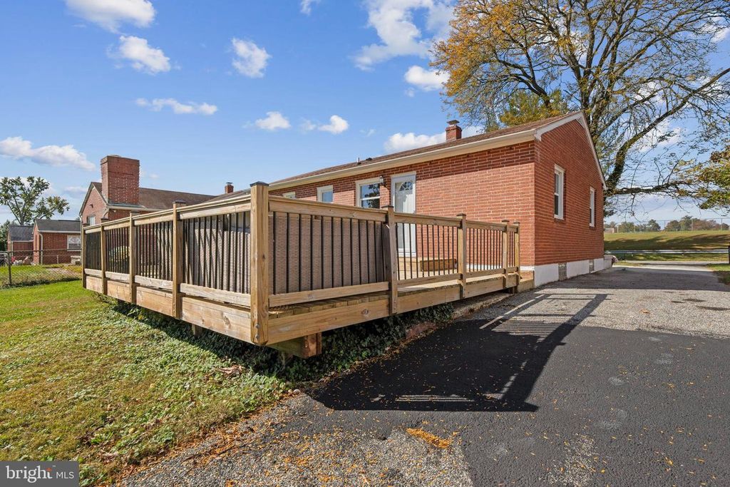 73 BAKER ST, Aberdeen, MD 21001