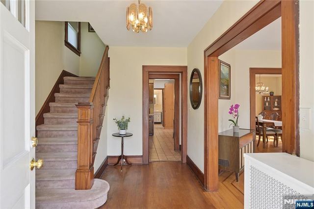 656 Orchard Street, Oradell, NJ 07649