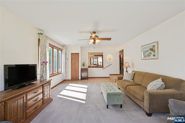 656 Orchard Street, Oradell, NJ 07649