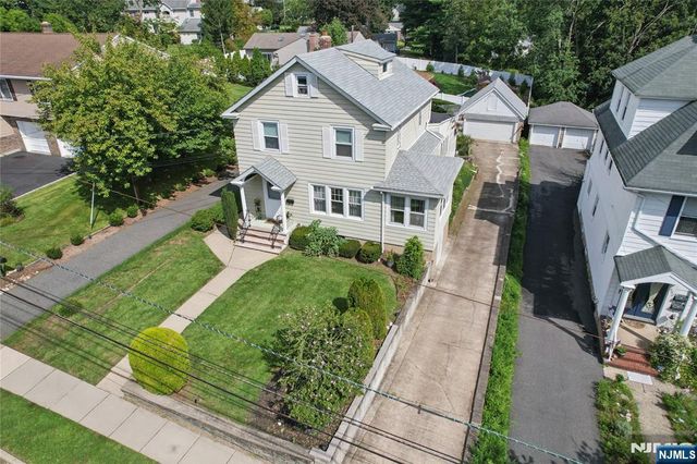 656 Orchard Street, Oradell, NJ 07649