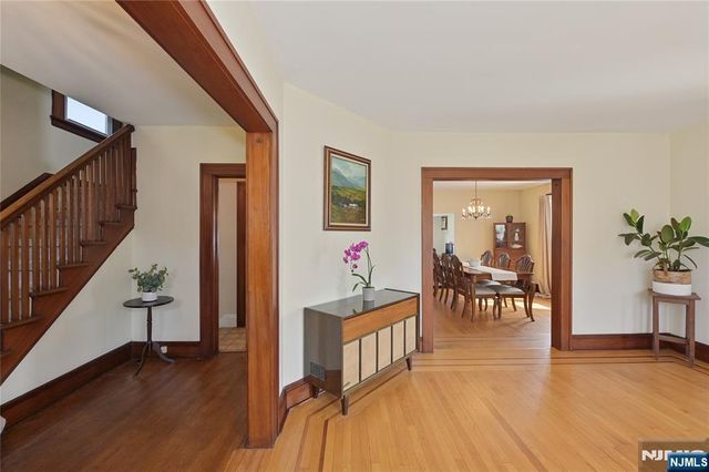 656 Orchard Street, Oradell, NJ 07649