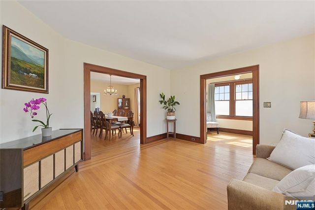 656 Orchard Street, Oradell, NJ 07649