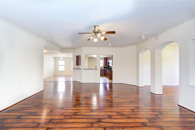 2922 Halcyon Time Trail, Houston, TX 77045