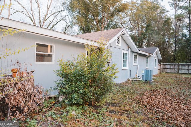 4427 Pine Valley Road, Waycross, GA 31503