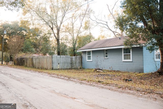 4427 Pine Valley Road, Waycross, GA 31503