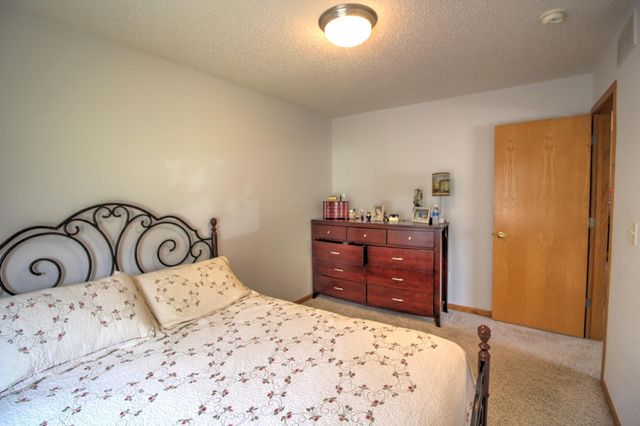 2773 Ridgeview Drive, Red Wing, MN 55066