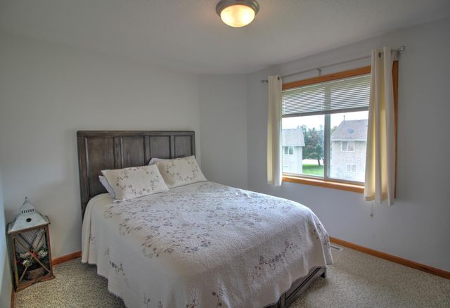 2773 Ridgeview Drive, Red Wing, MN 55066