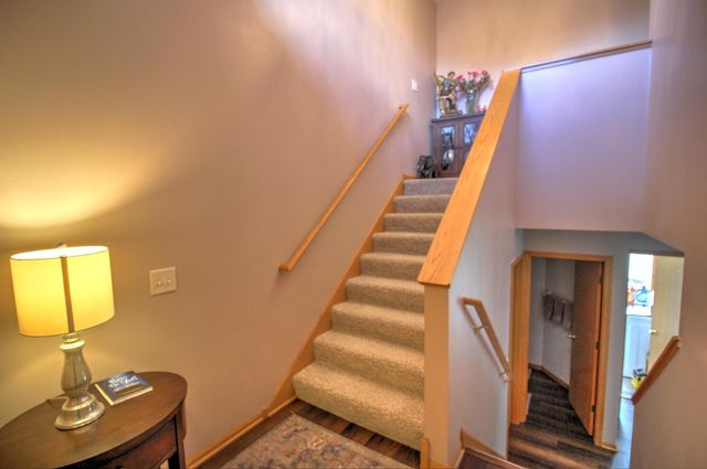 2773 Ridgeview Drive, Red Wing, MN 55066