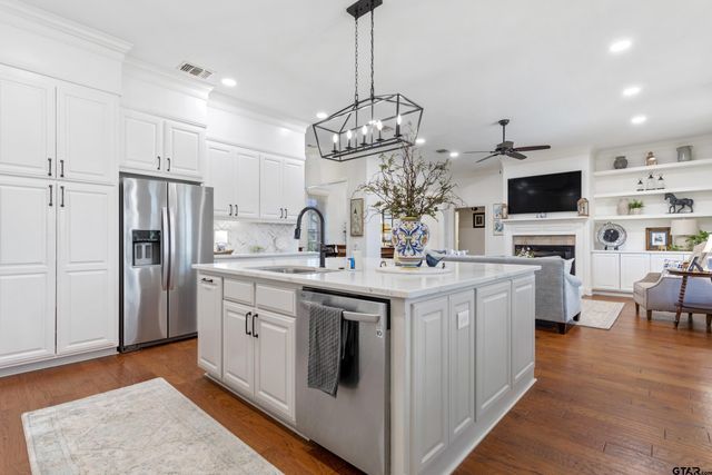 16050 Stonebriar Ct., Lindale, TX 75771