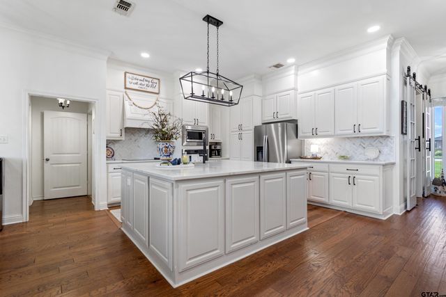 16050 Stonebriar Ct., Lindale, TX 75771