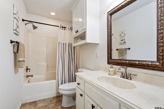 16050 Stonebriar Ct., Lindale, TX 75771