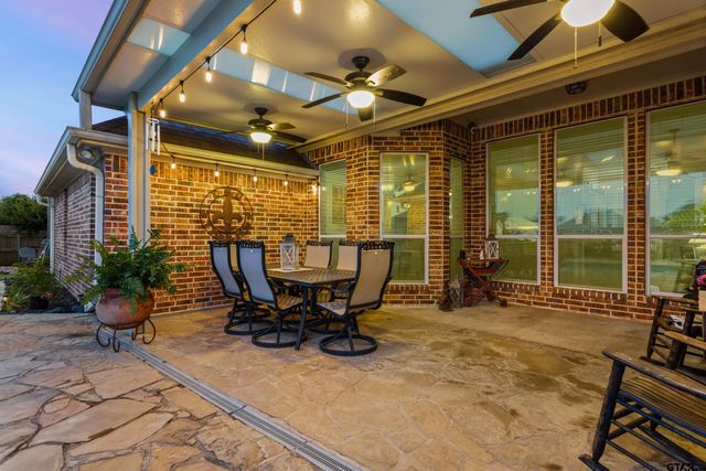 16050 Stonebriar Ct., Lindale, TX 75771