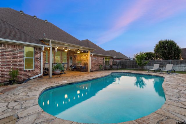 16050 Stonebriar Ct., Lindale, TX 75771