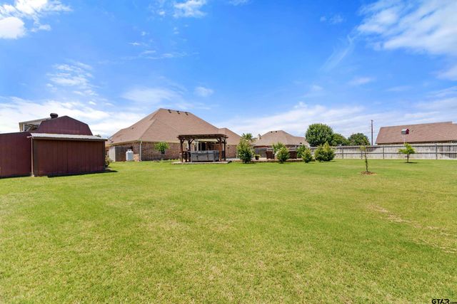 16050 Stonebriar Ct., Lindale, TX 75771