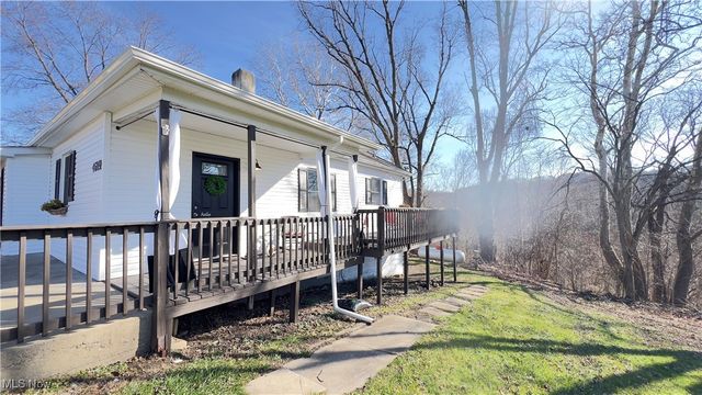 46898 Columbia Street, St Clairsville, OH 43950