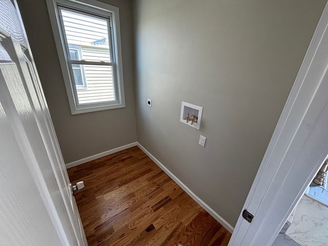 5 Margaret 1, Chicopee, MA 01020